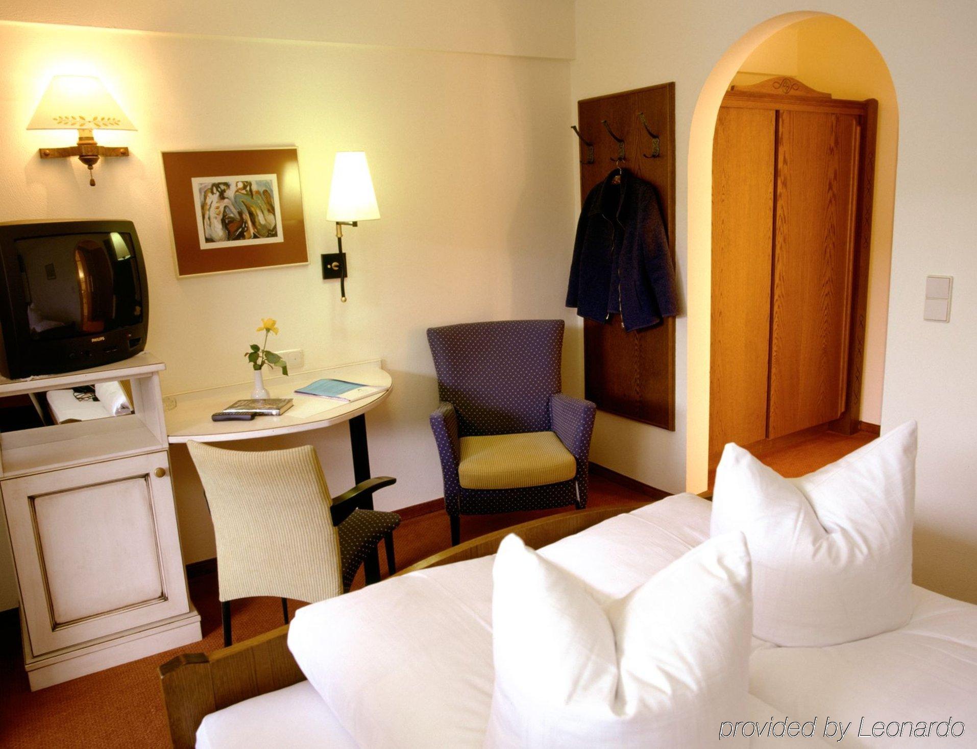 רויטה Hotel Maximilian חדר תמונה